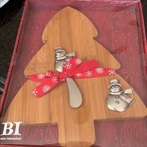 Snowman Cutting Board and Spreader set